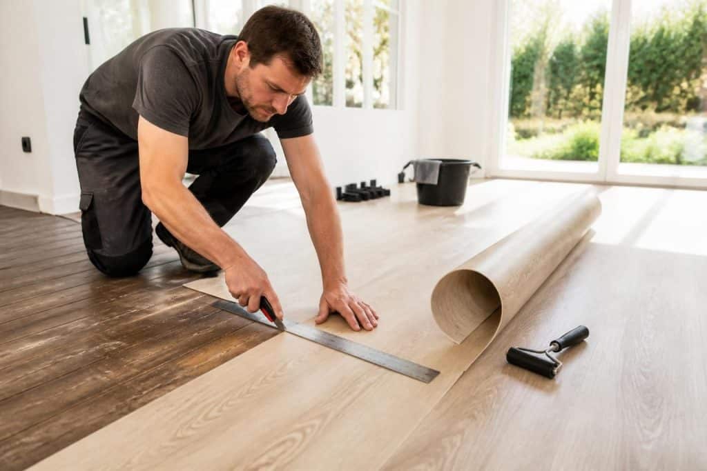 découvrez nos conseils pratiques pour poser un sol vinyle facilement et rapidement, même sans expérience. transformez votre intérieur en un rien de temps !